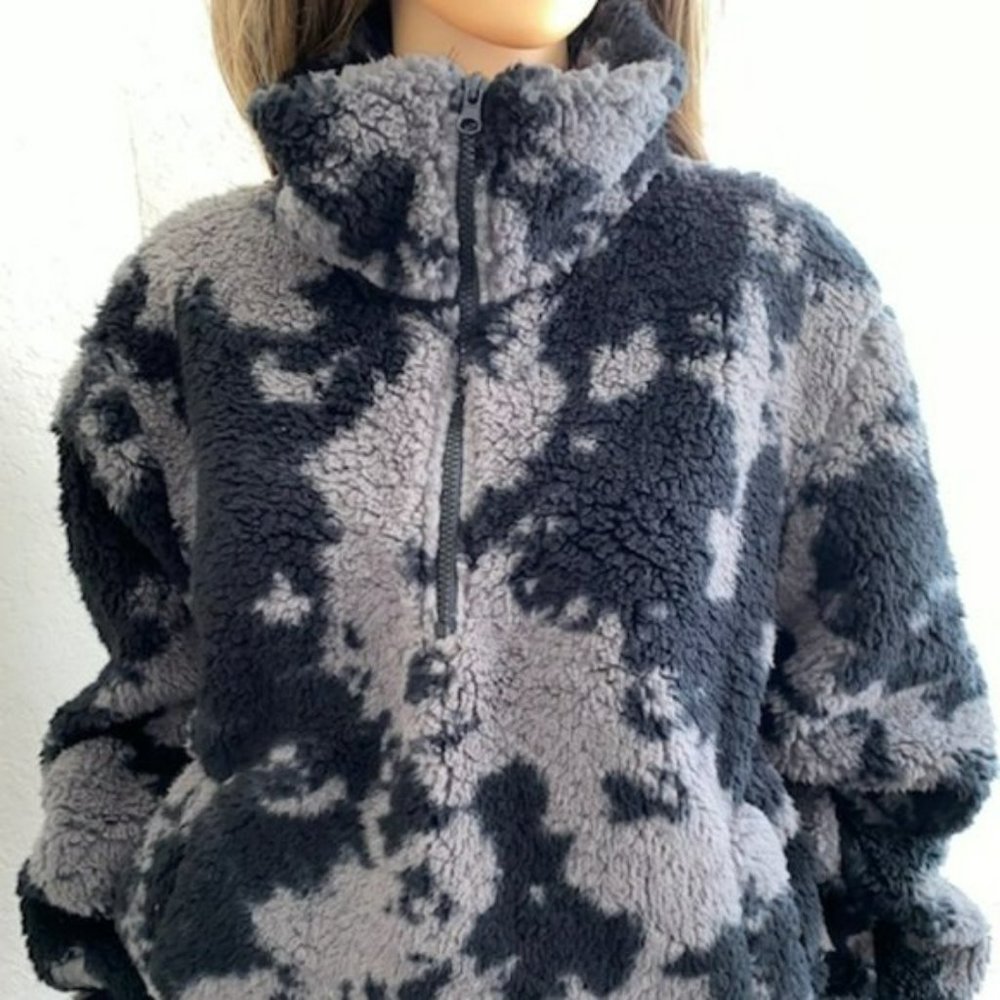 New! Sage Collectives Comfy/Cozy Jet Setter Two-Tone Faux Jacket